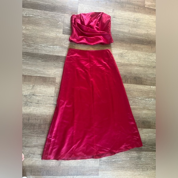 Alexia Designs Size 18 strapless Two Piece Gown Set
- Picture 3 of 13